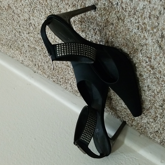 Paolo Black Satin Shoes - Picture 4 of 15